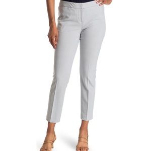 AMANDA & Chelsea modern fit ankle pants. Size 16. NWT